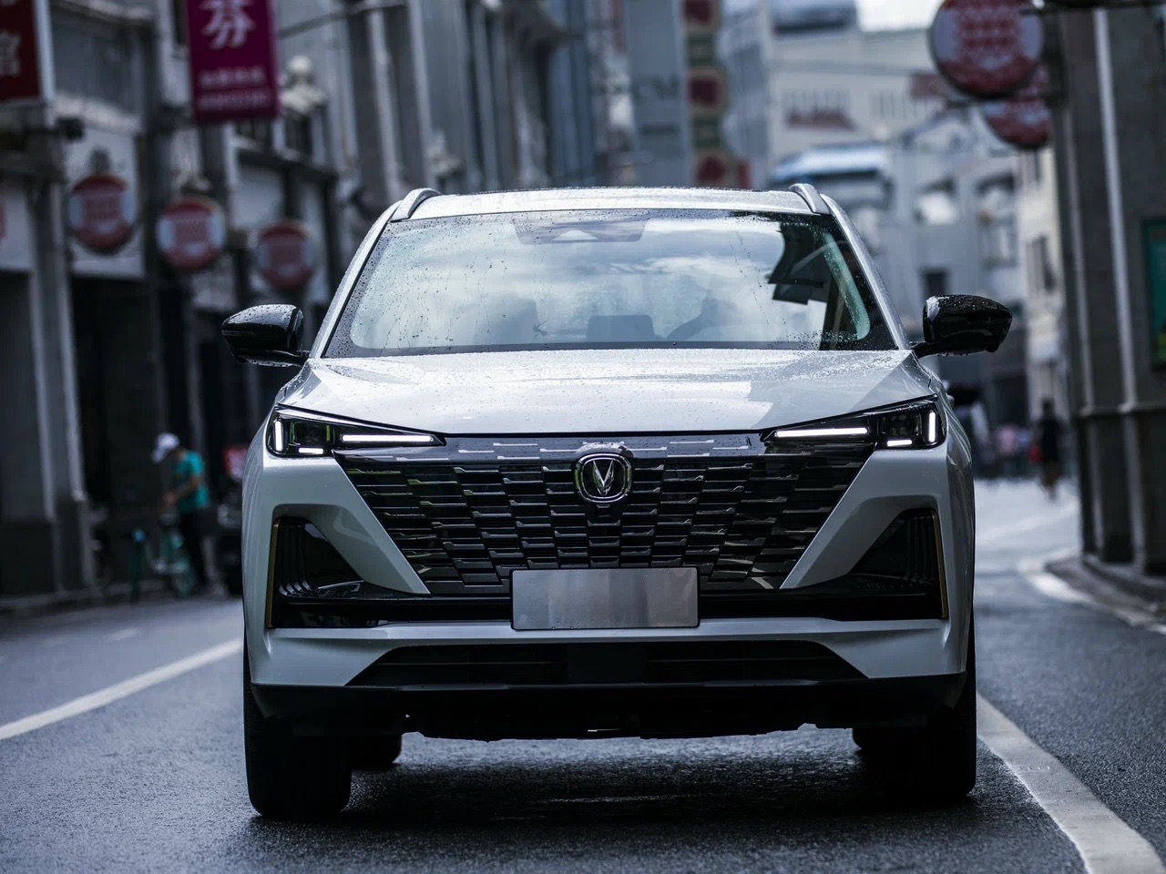 Интерьер/салон нового автомобиля Changan UNI-S