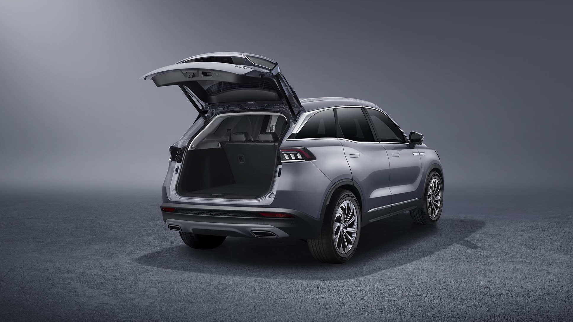 Интерьер/салон нового автомобиля BAIC X7