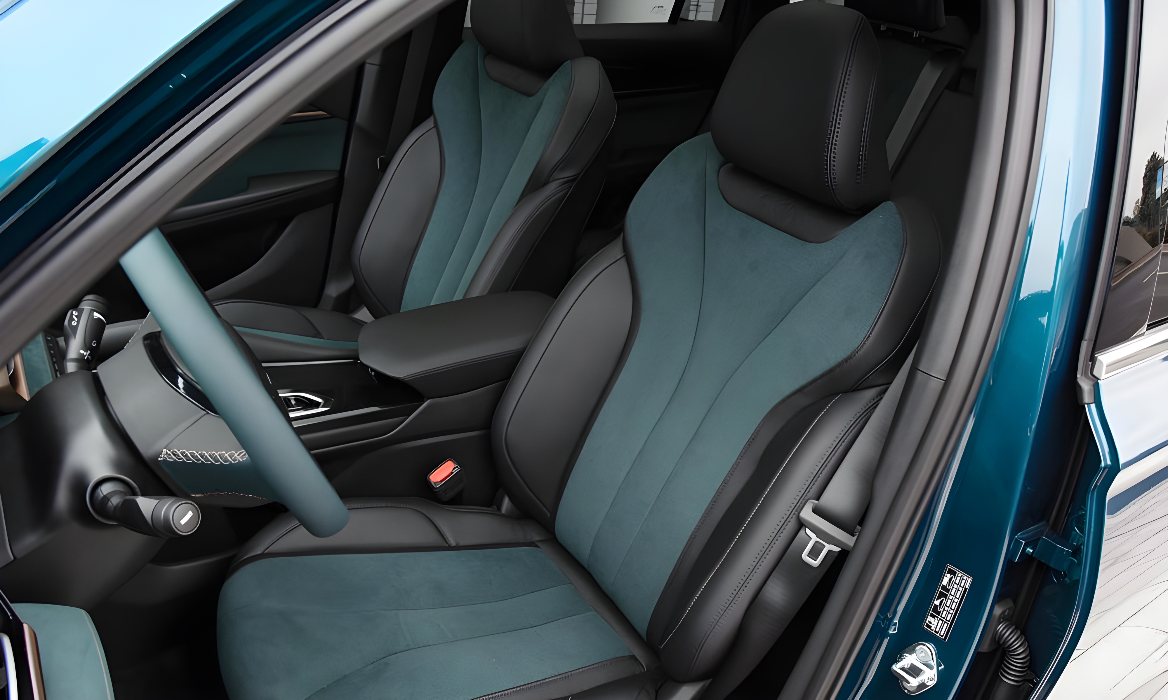 Интерьер/салон нового автомобиля Geely Monjaro