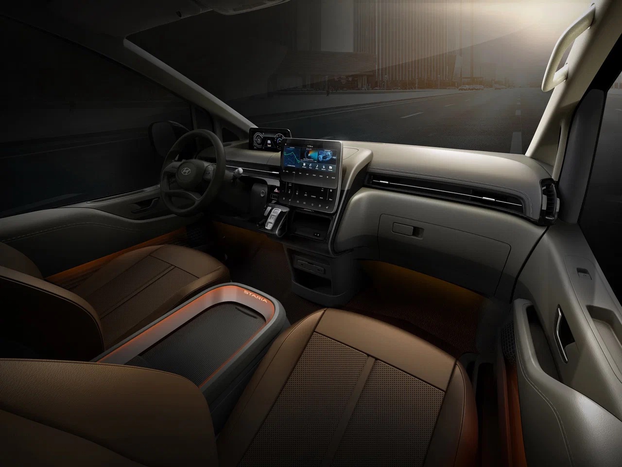 Интерьер/салон нового автомобиля Hyundai Staria