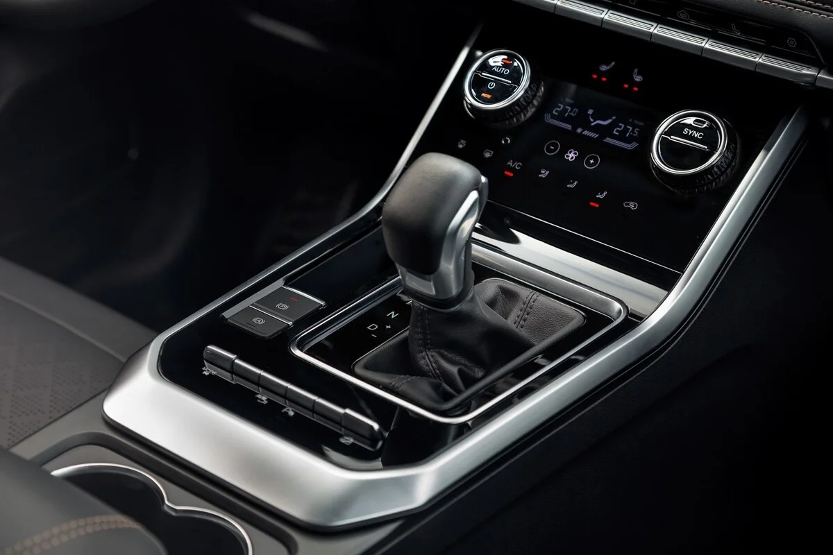 Интерьер/салон нового автомобиля Chery Tiggo 8