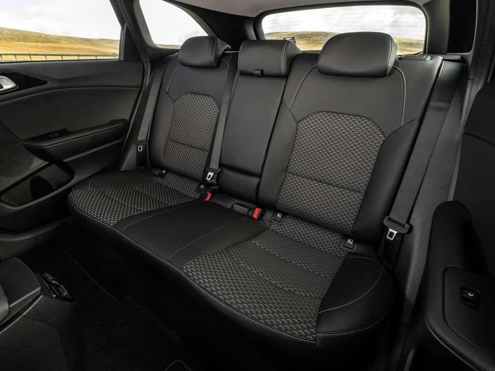 Интерьер/салон нового автомобиля Kia Ceed SW