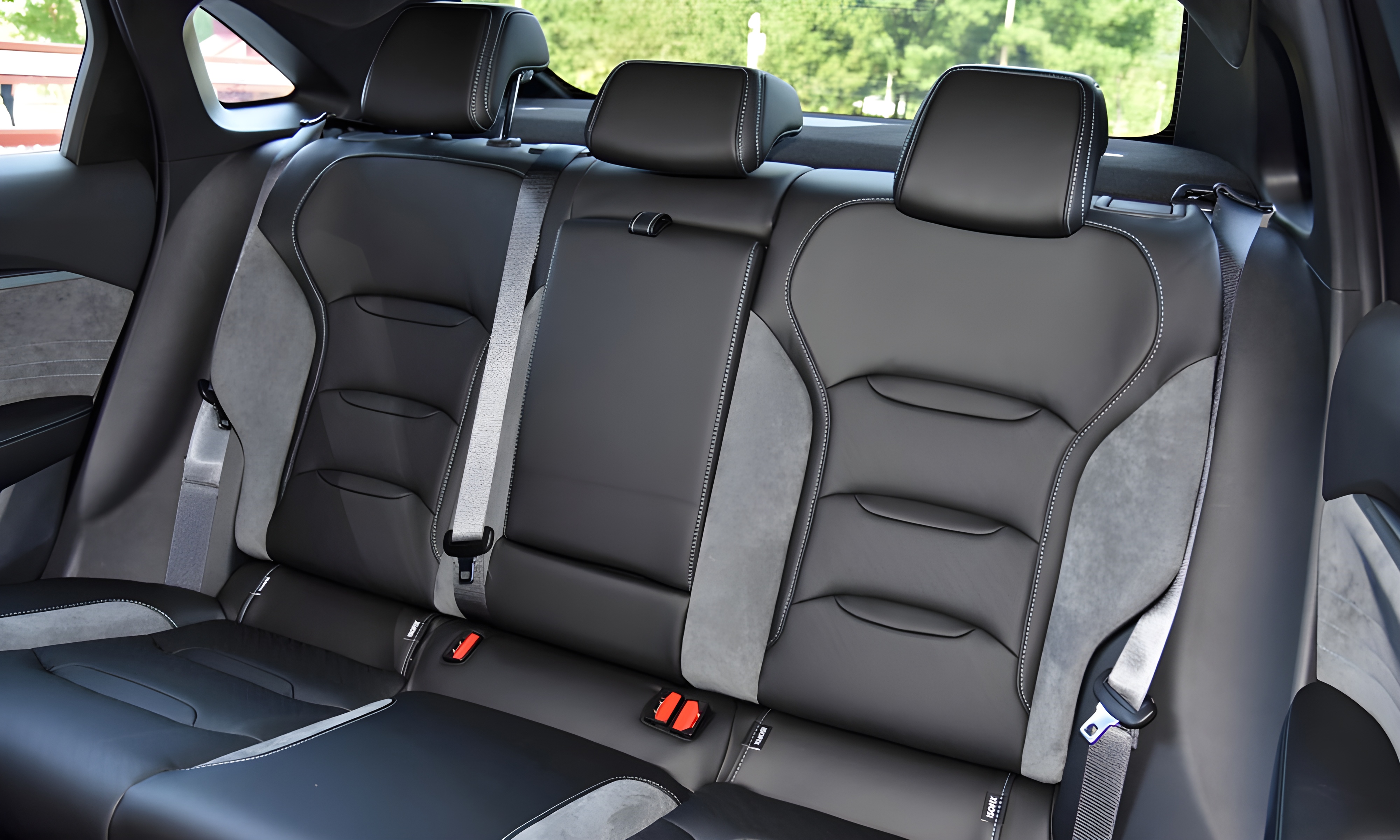 Интерьер/салон нового автомобиля Geely Preface