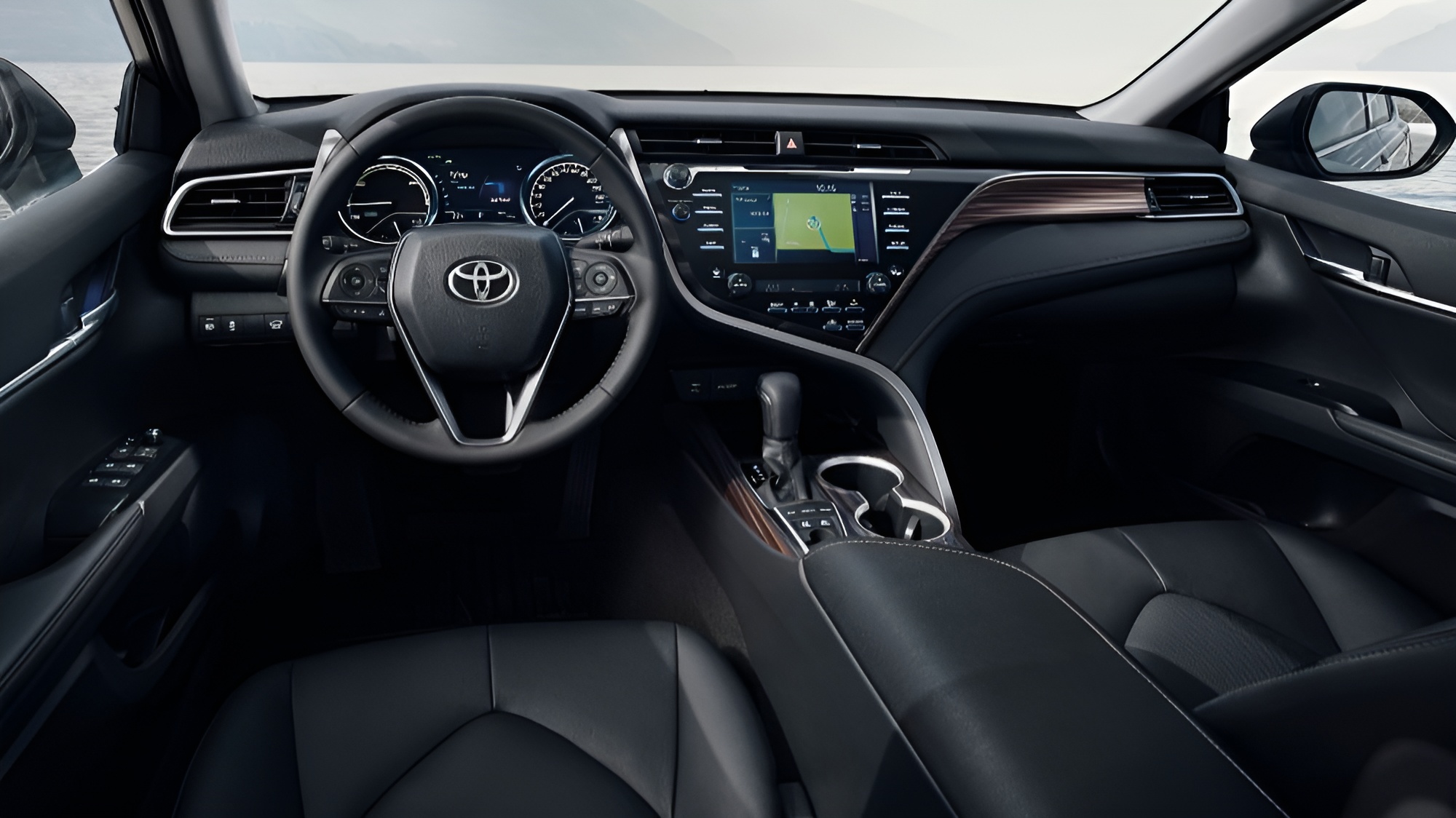 Интерьер/салон нового автомобиля Toyota Camry