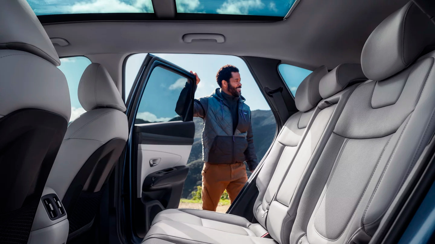 Интерьер/салон нового автомобиля Hyundai Tucson