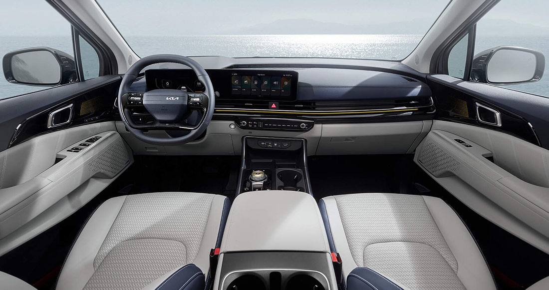 Интерьер/салон нового автомобиля Kia Carnival NEW