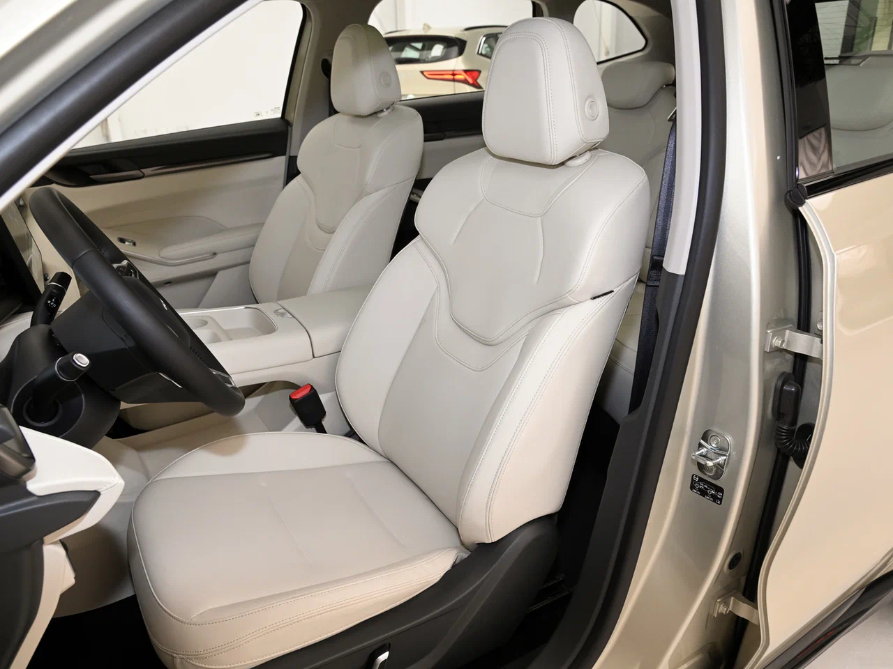 Интерьер/салон нового автомобиля Haval H6