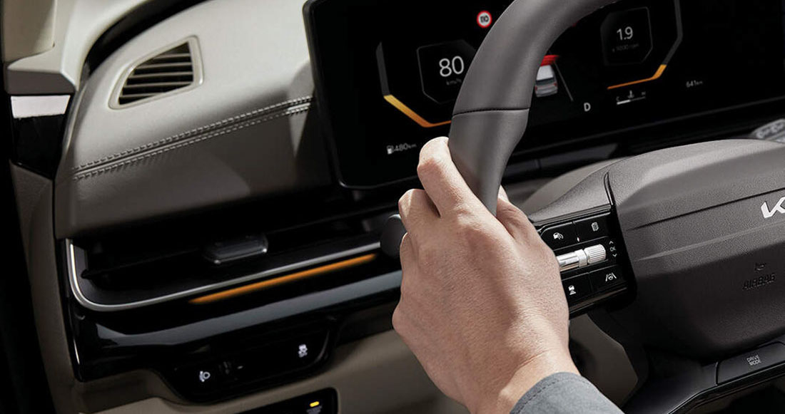 Интерьер/салон нового автомобиля Kia Carnival NEW