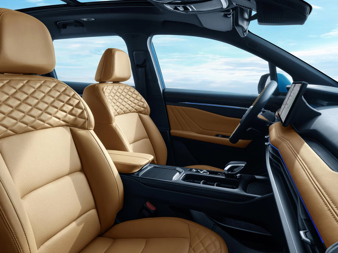 Интерьер/салон нового автомобиля Geely Haoyue L