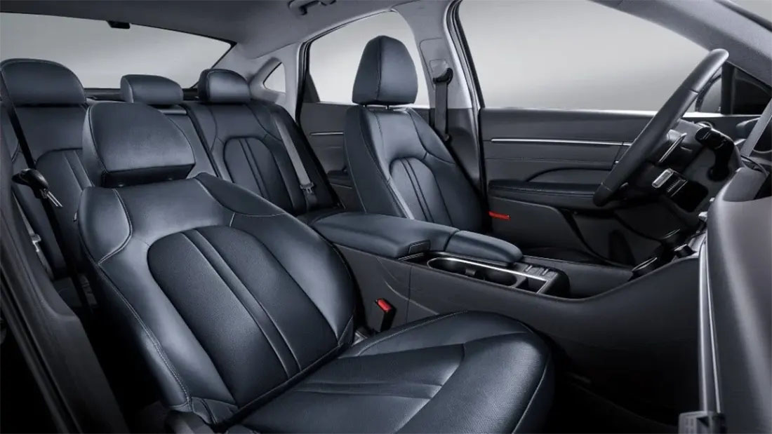 Интерьер/салон нового автомобиля Hyundai Sonata NEW