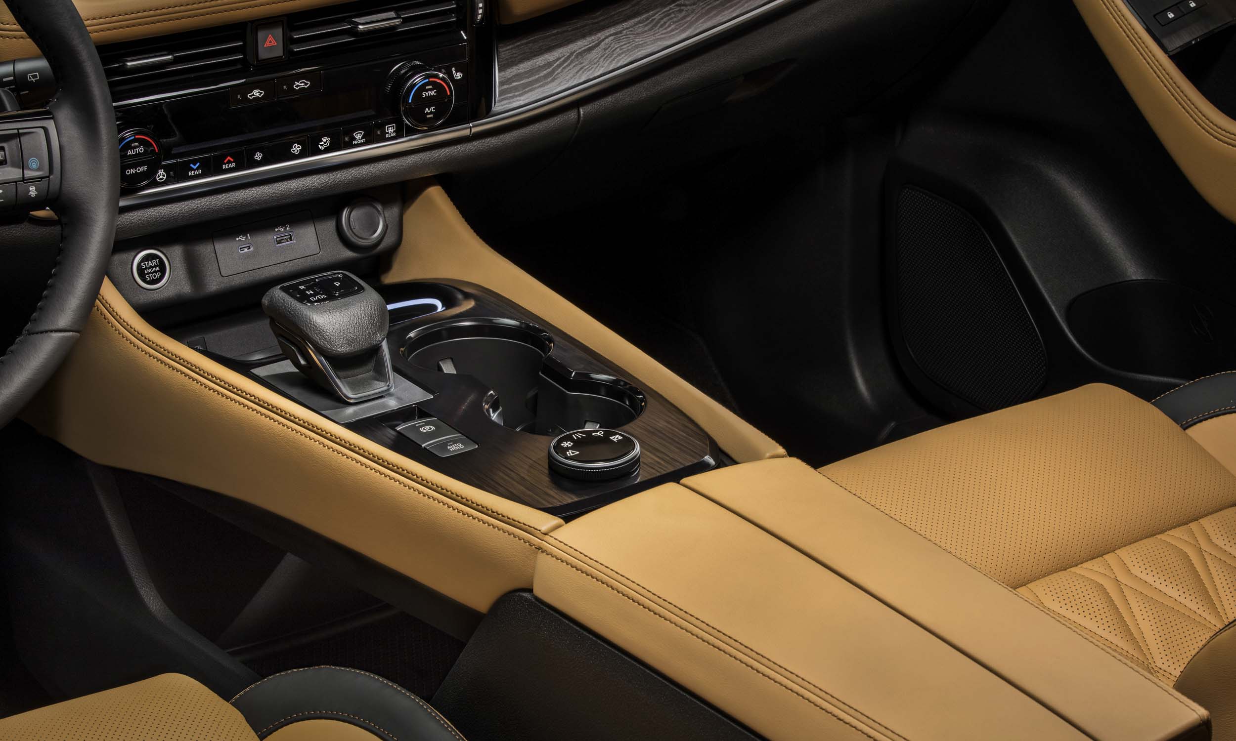 Интерьер/салон нового автомобиля Nissan X-Trail