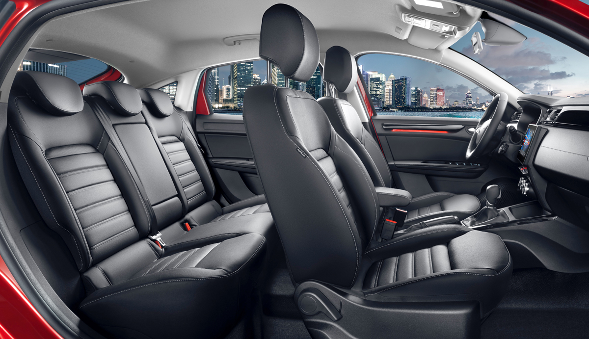 Интерьер/салон нового автомобиля Renault Arkana