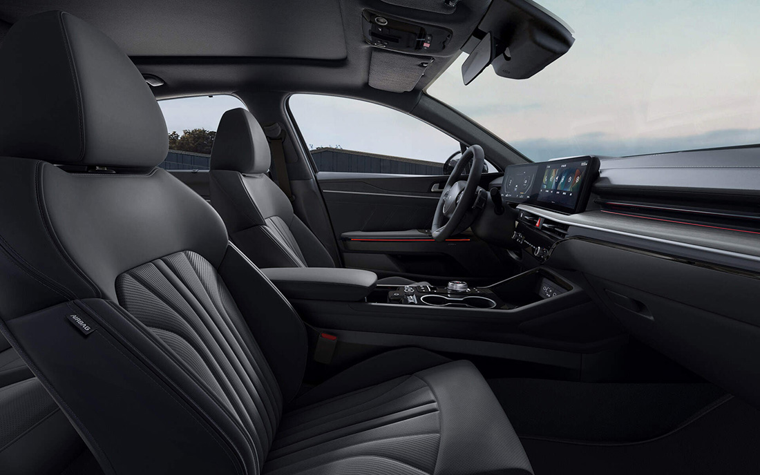Интерьер/салон нового автомобиля Kia K5 NEW