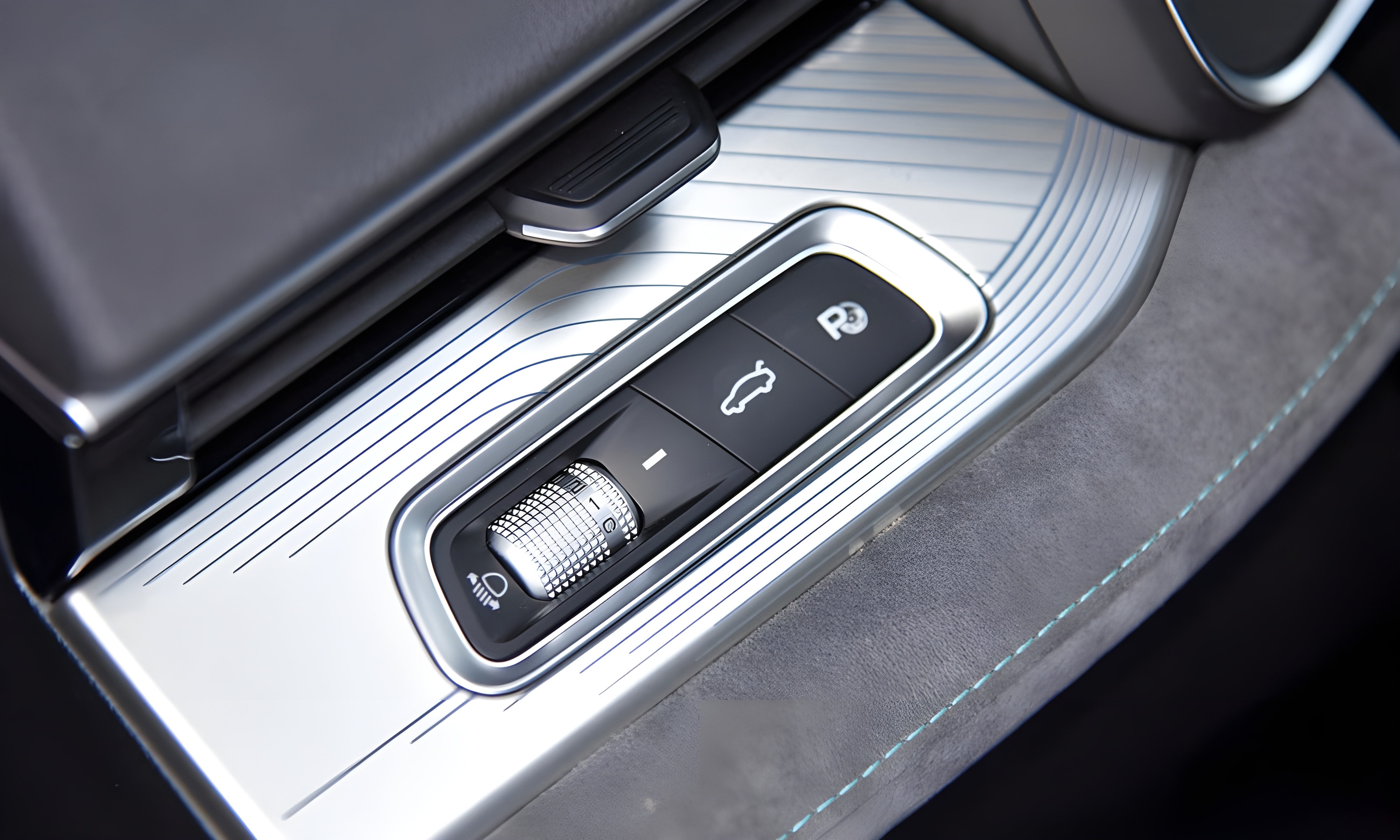 Интерьер/салон нового автомобиля Geely Preface