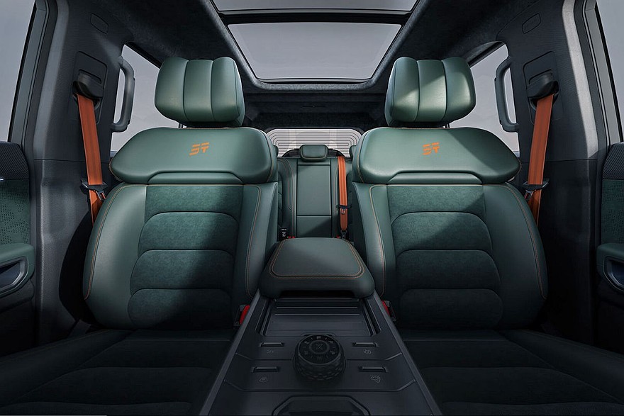 Интерьер/салон нового автомобиля Jetour Traveller