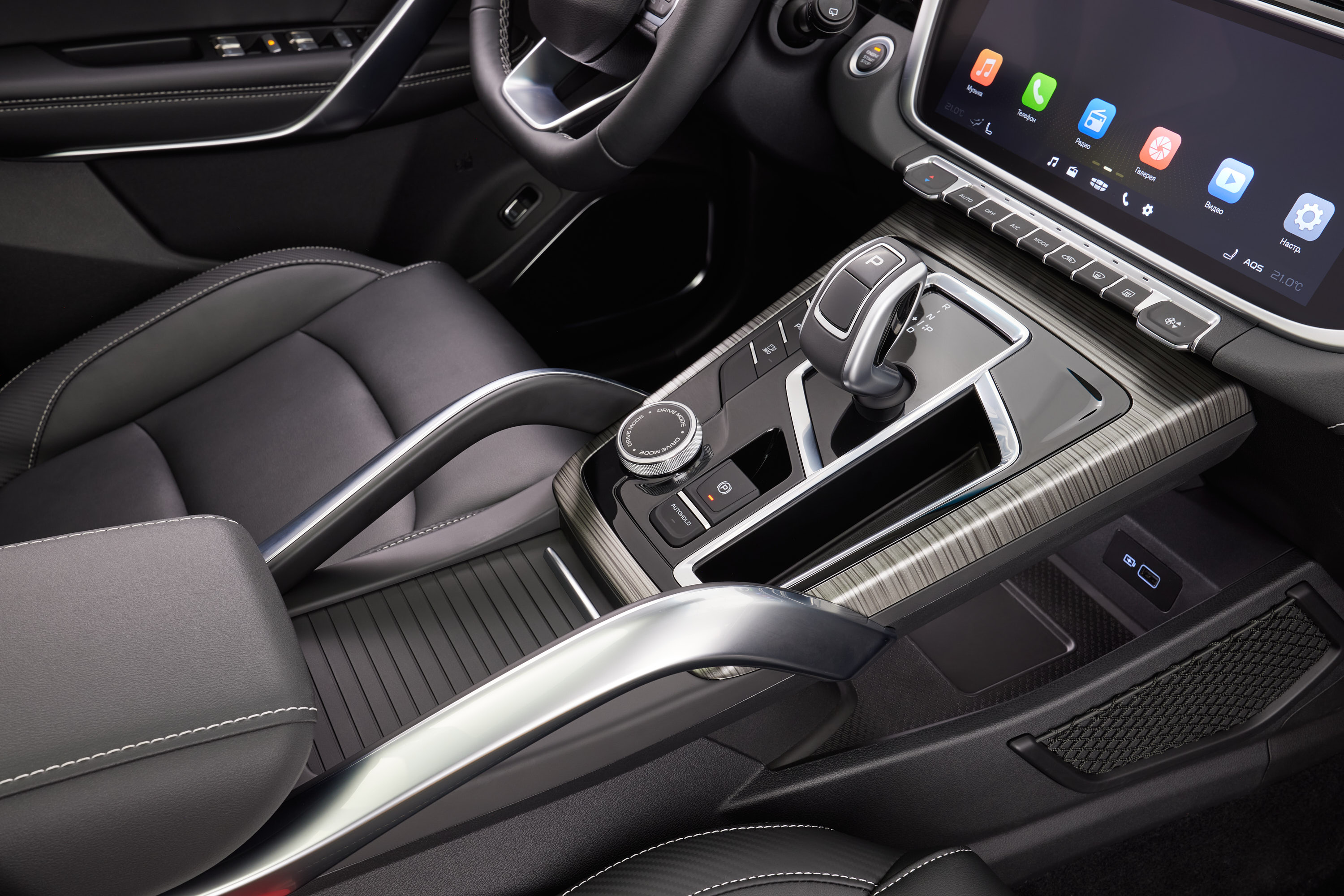 Интерьер/салон нового автомобиля Belgee X70 NEW