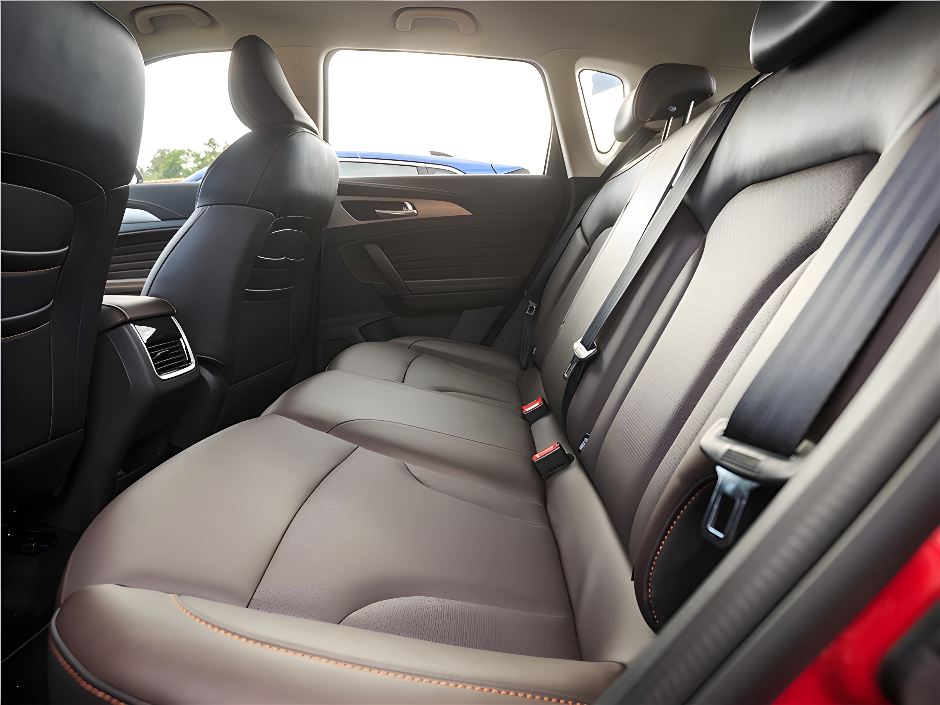 Китайский кроссовер чанган cs35. Чанган 35 plus new. Кроссовер чанган cs35. Changan cs35 plus 2022. Changan cs35 plus.