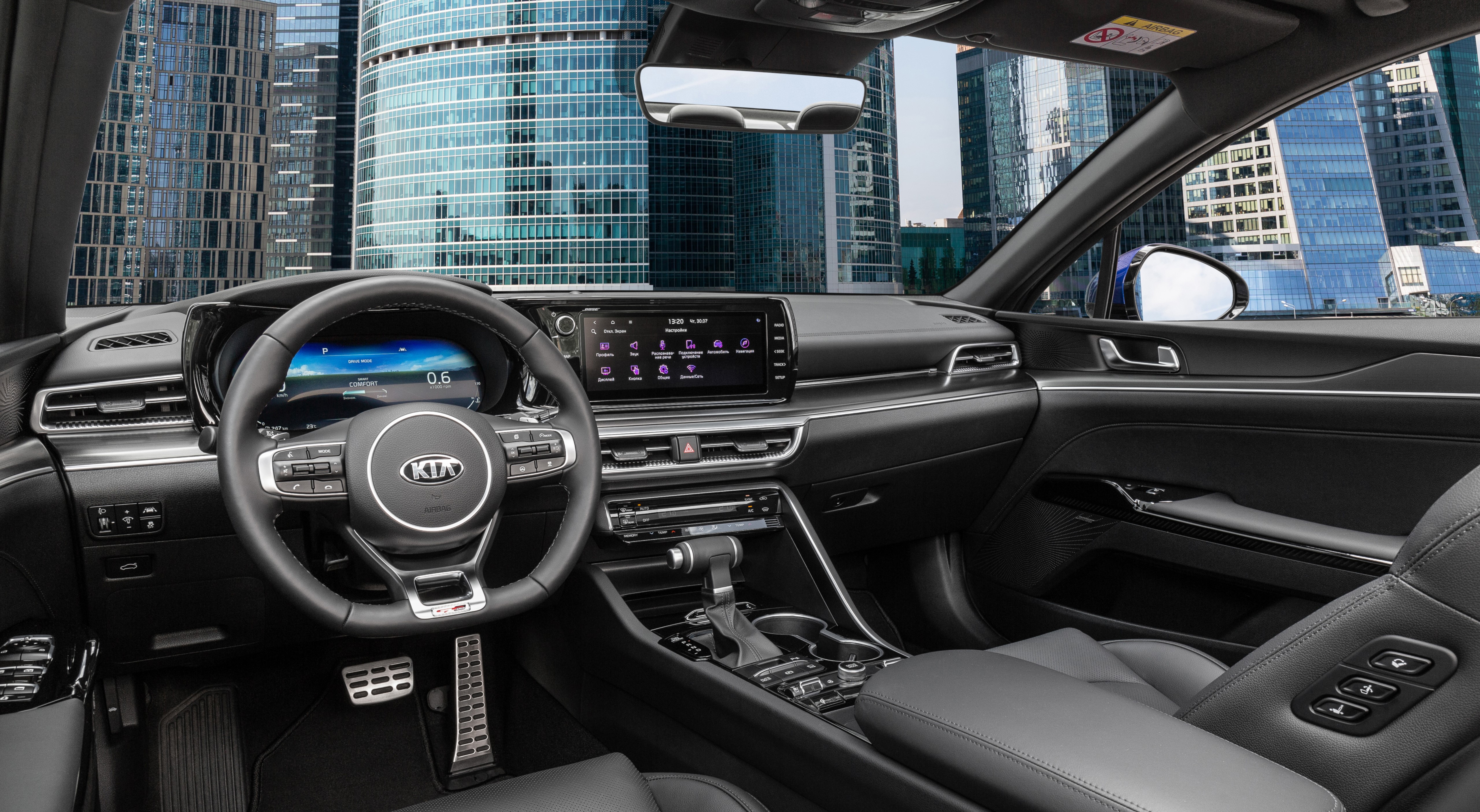 Интерьер/салон нового автомобиля Kia K5