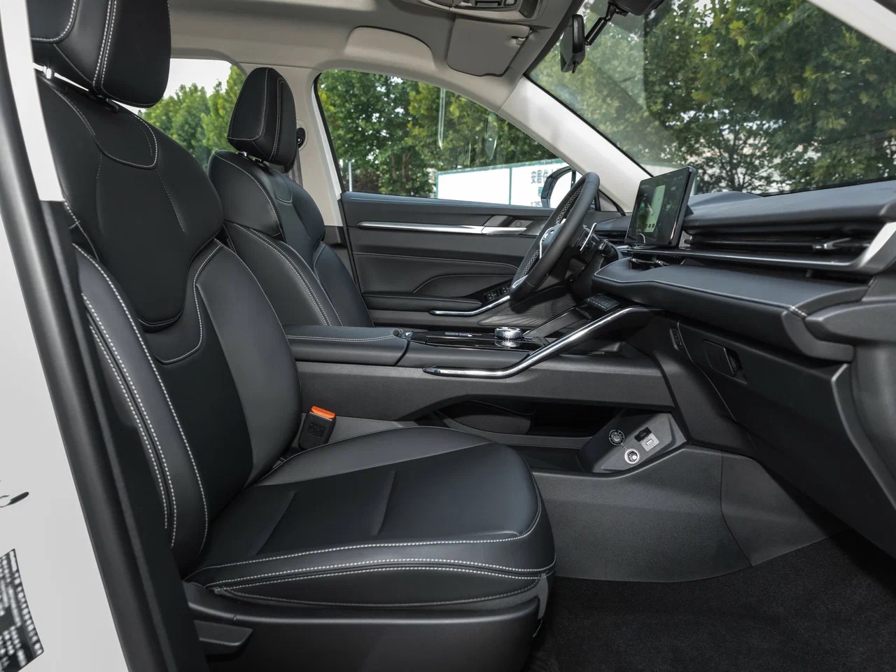 Интерьер/салон нового автомобиля Haval H6