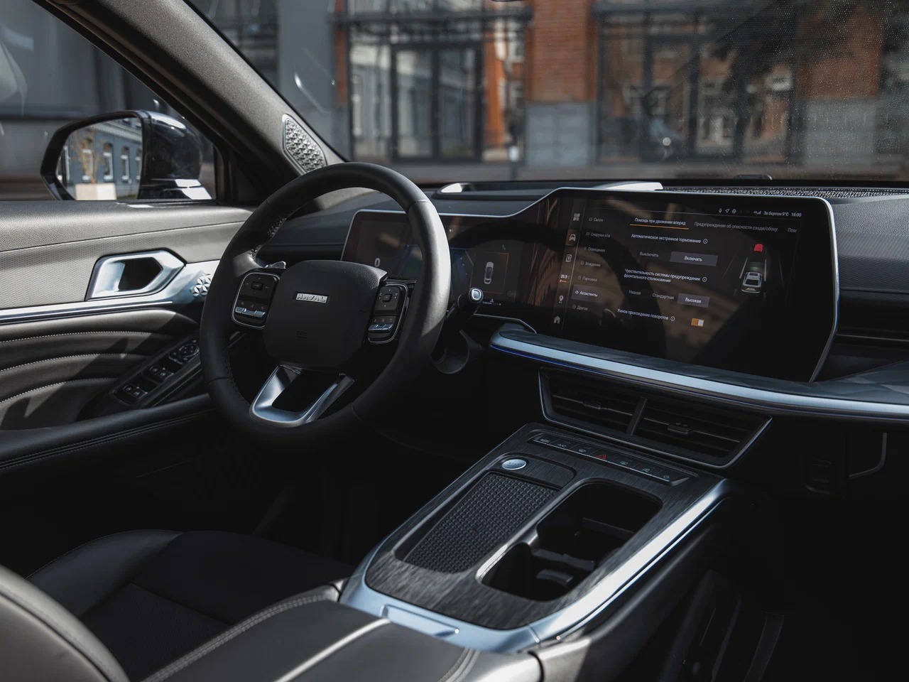 Интерьер/салон нового автомобиля Haval F7x