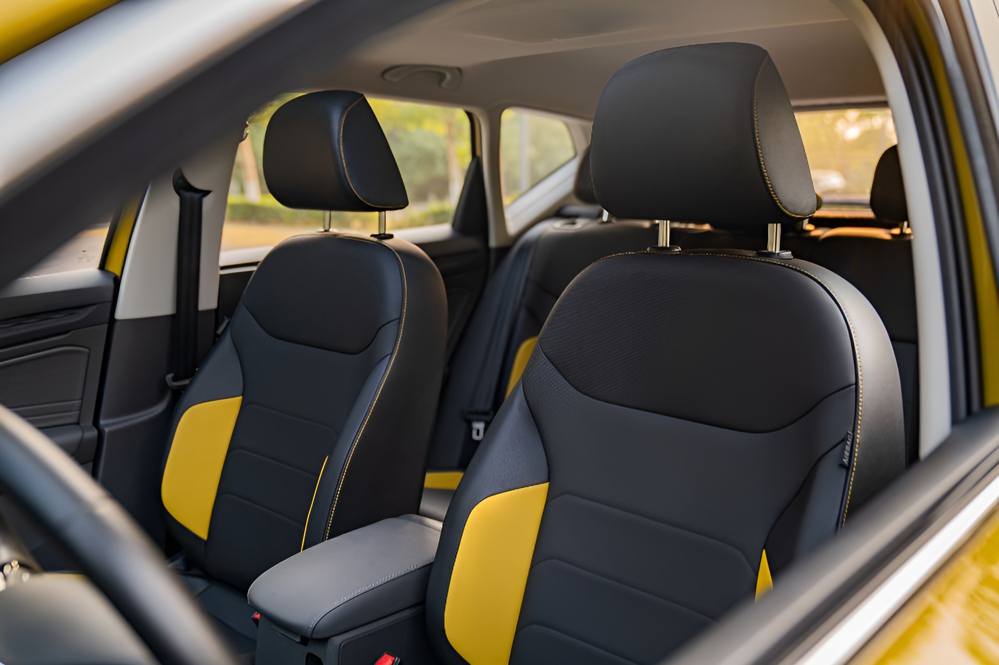 Интерьер/салон нового автомобиля Jetta VS5