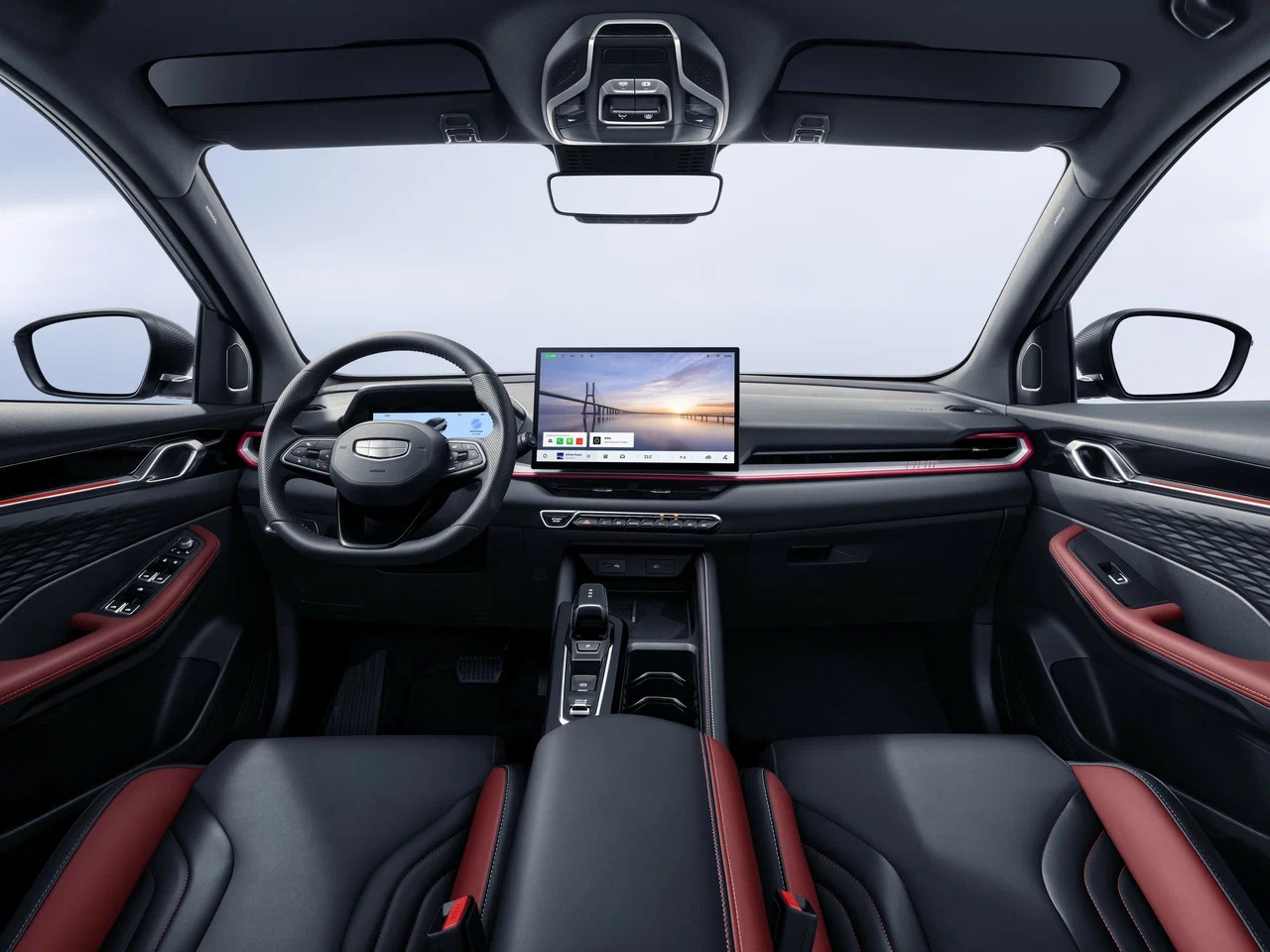 Интерьер/салон нового автомобиля Geely Coolray