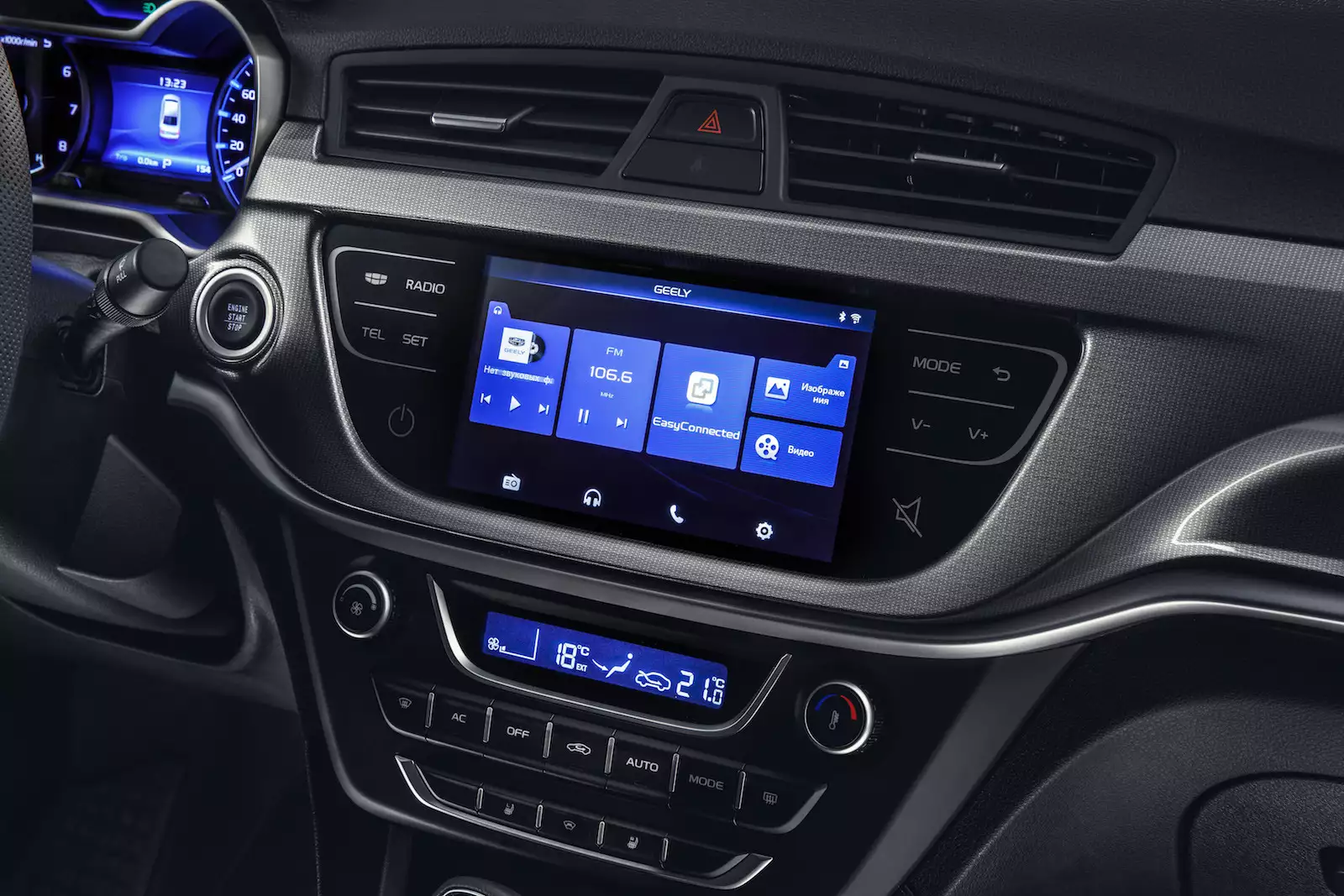 Интерьер/салон нового автомобиля Geely Emgrand 7