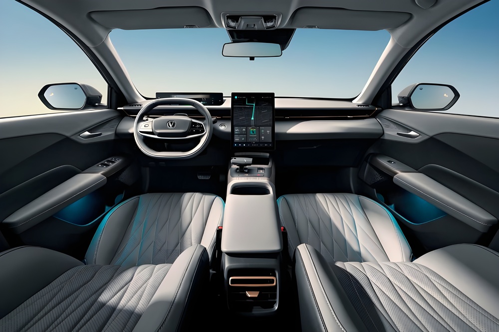 Интерьер/салон нового автомобиля Changan Lamore