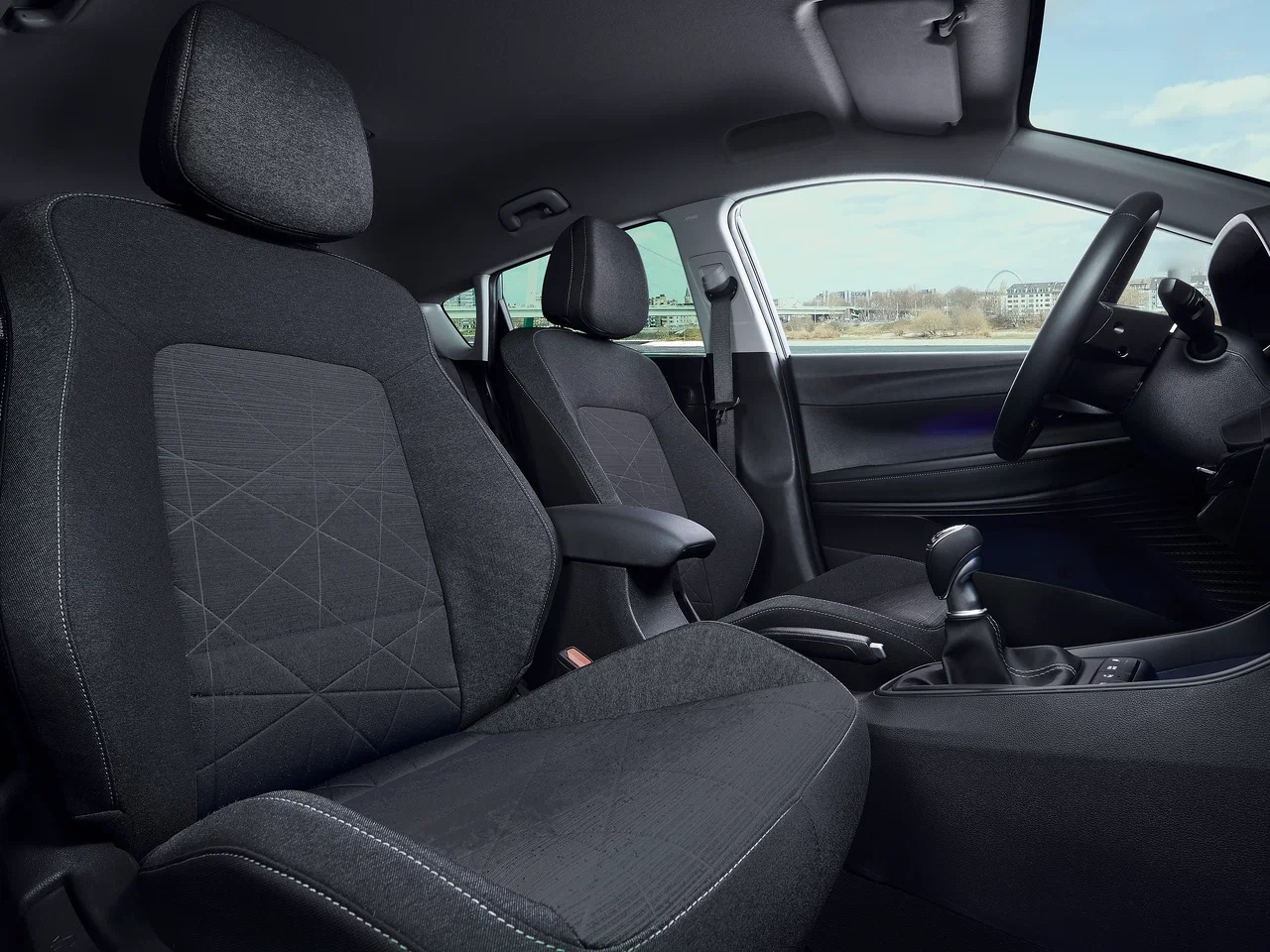 Интерьер/салон нового автомобиля Hyundai Bayon
