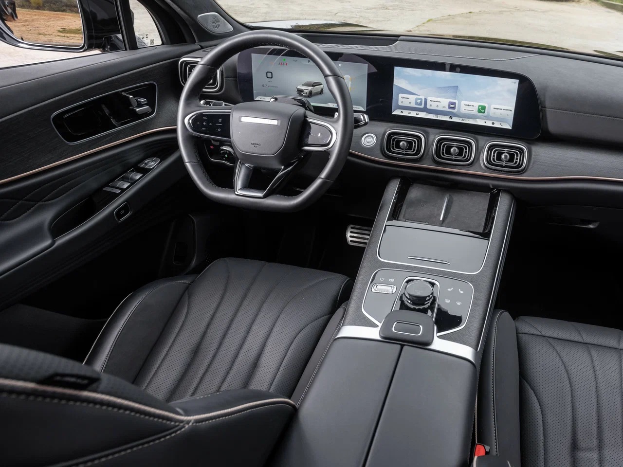 Интерьер/салон нового автомобиля JAECOO J8
