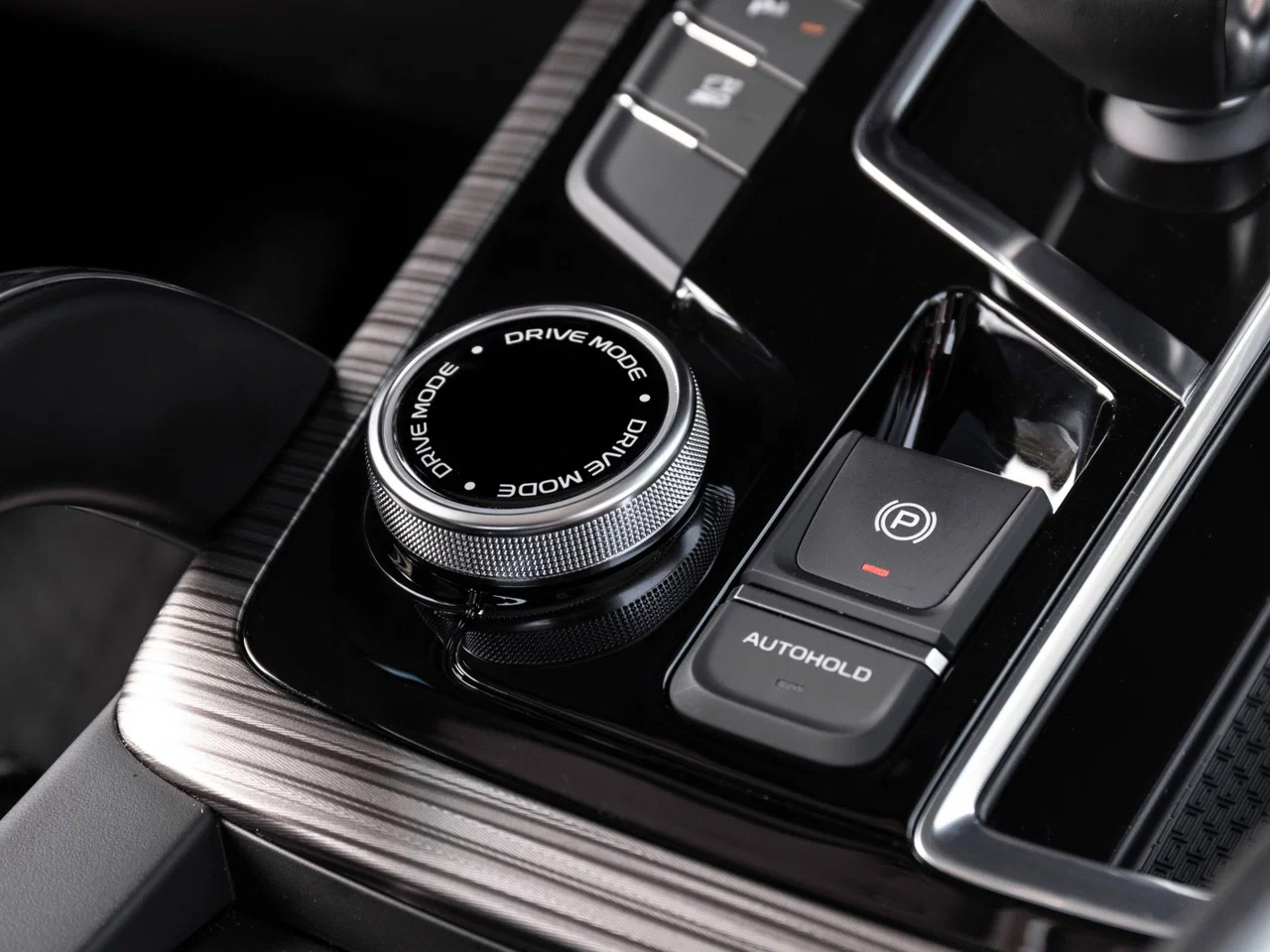 Интерьер/салон нового автомобиля Belgee X70 NEW