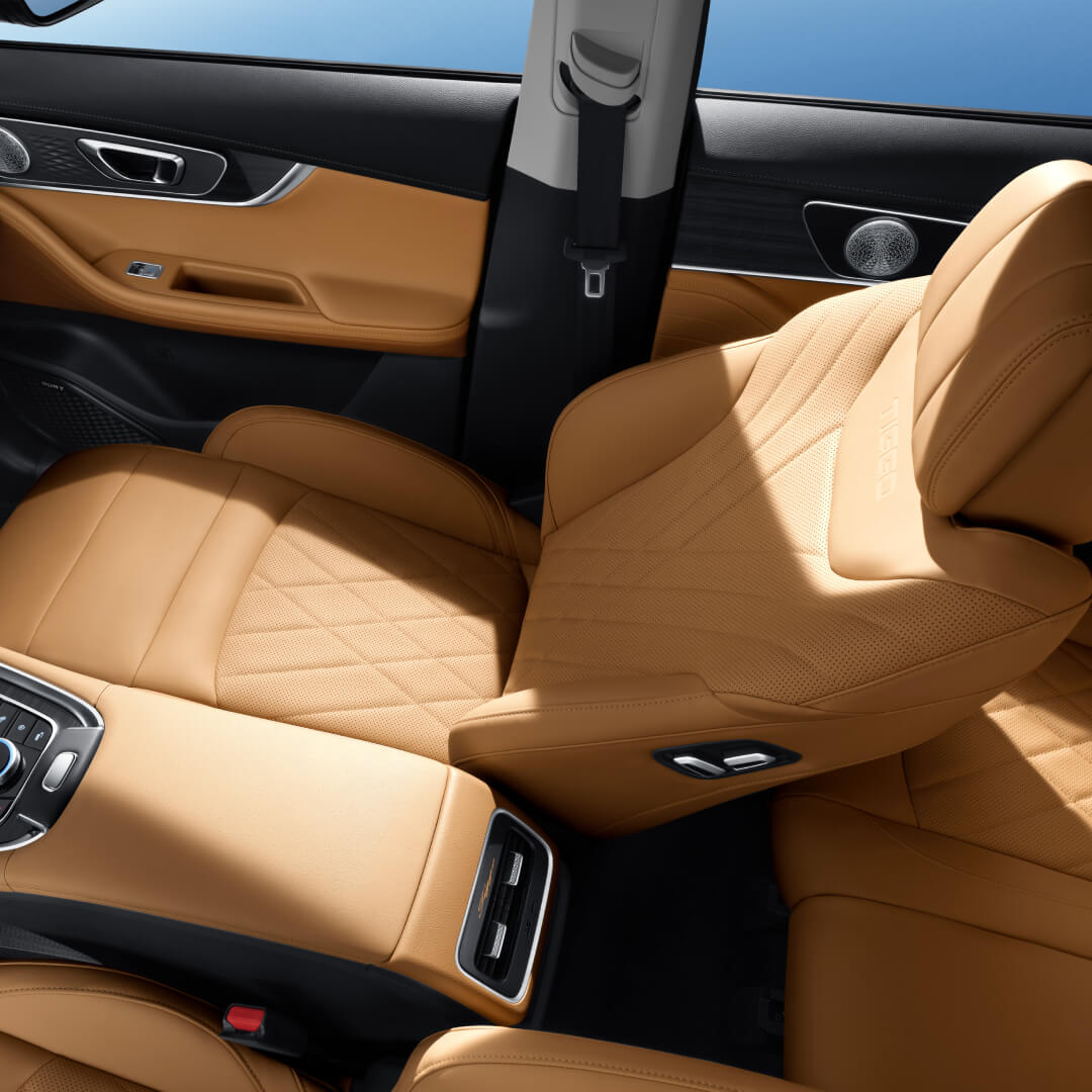 Интерьер/салон нового автомобиля Chery Tiggo 8 Pro