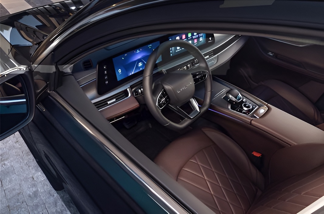 Интерьер/салон нового автомобиля Chery Tiggo 8 Pro Max