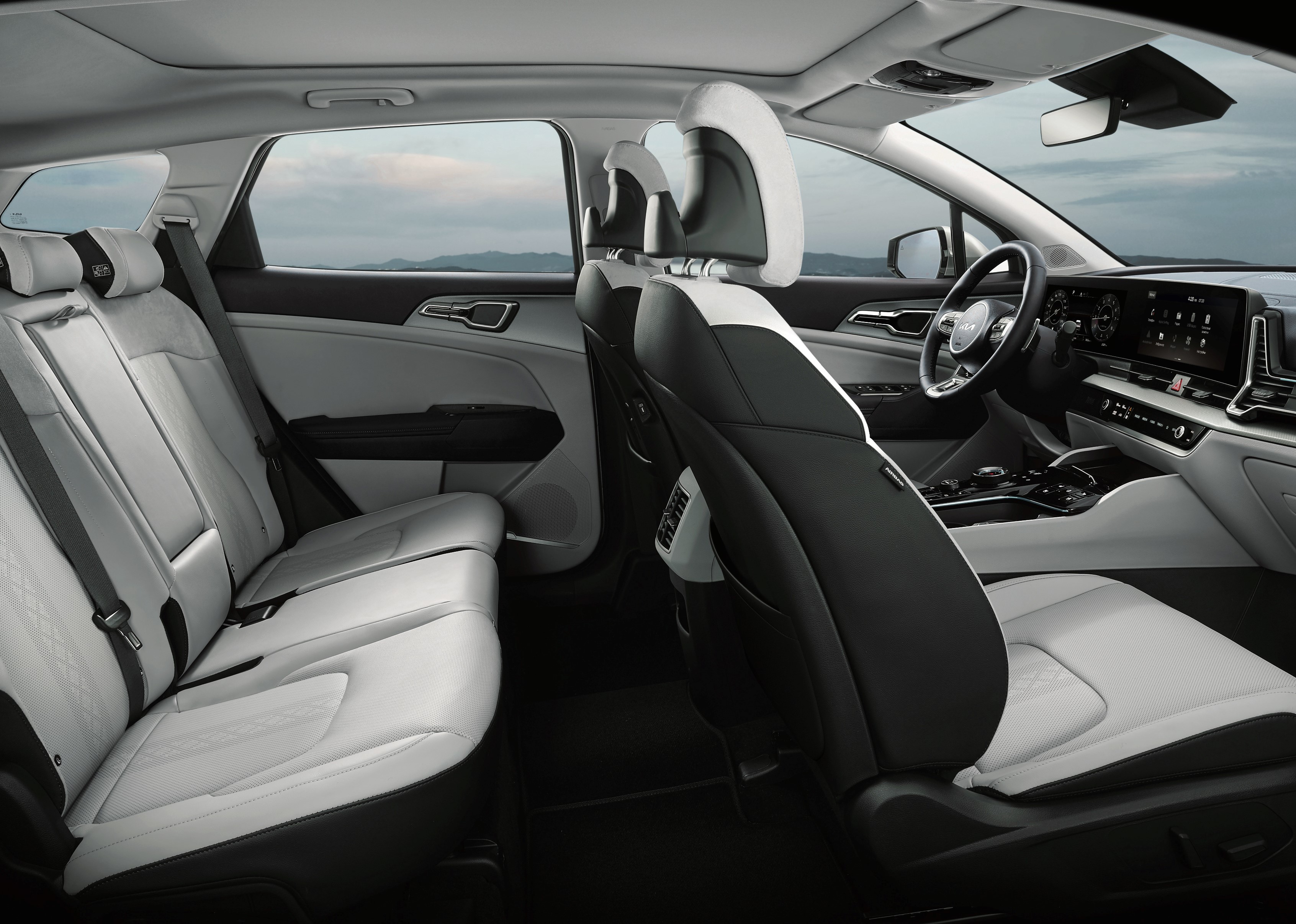Интерьер/салон нового автомобиля Kia Sportage