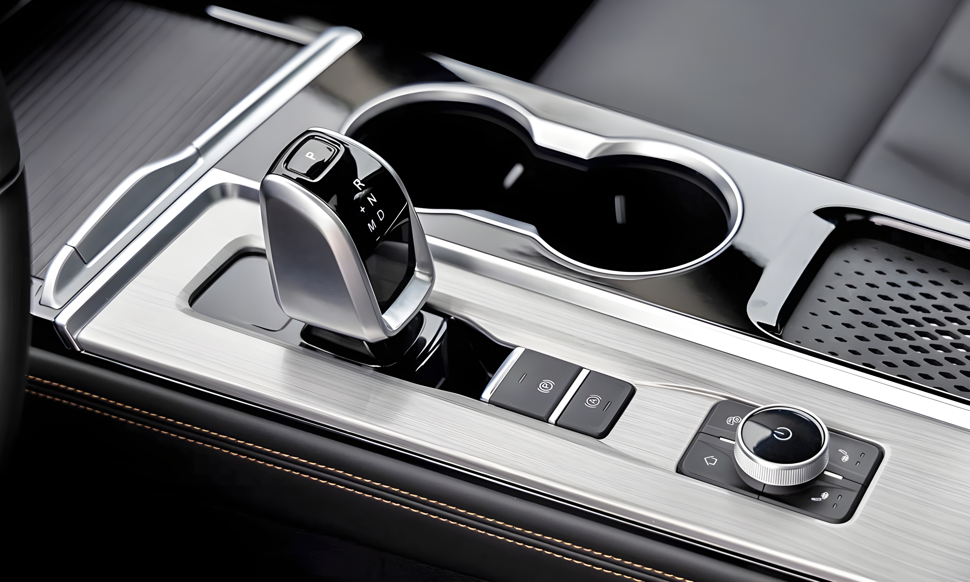 Интерьер/салон нового автомобиля OMODA S5