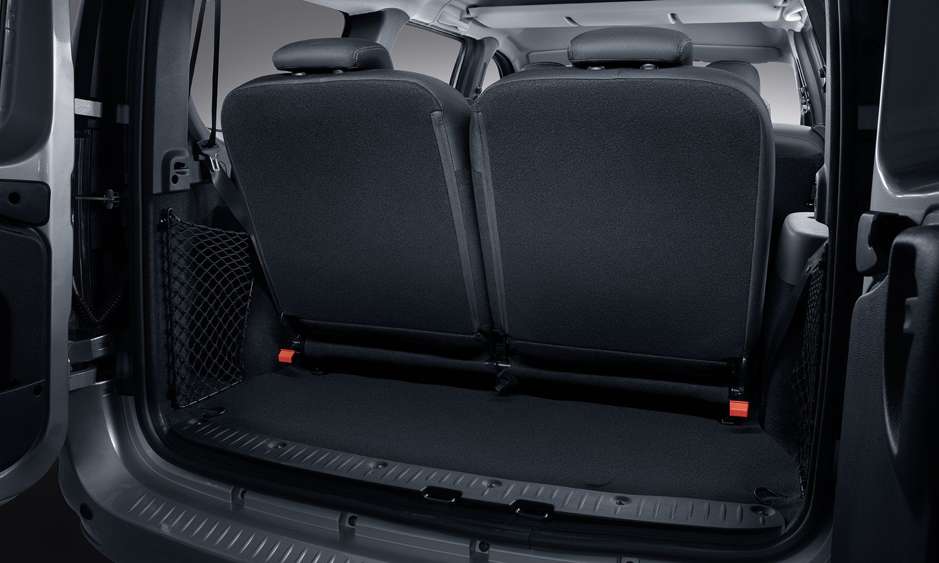 Интерьер/салон нового автомобиля LADA Largus 7 мест