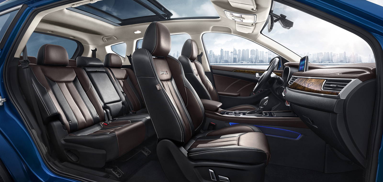 Интерьер/салон нового автомобиля DongFeng SK 580