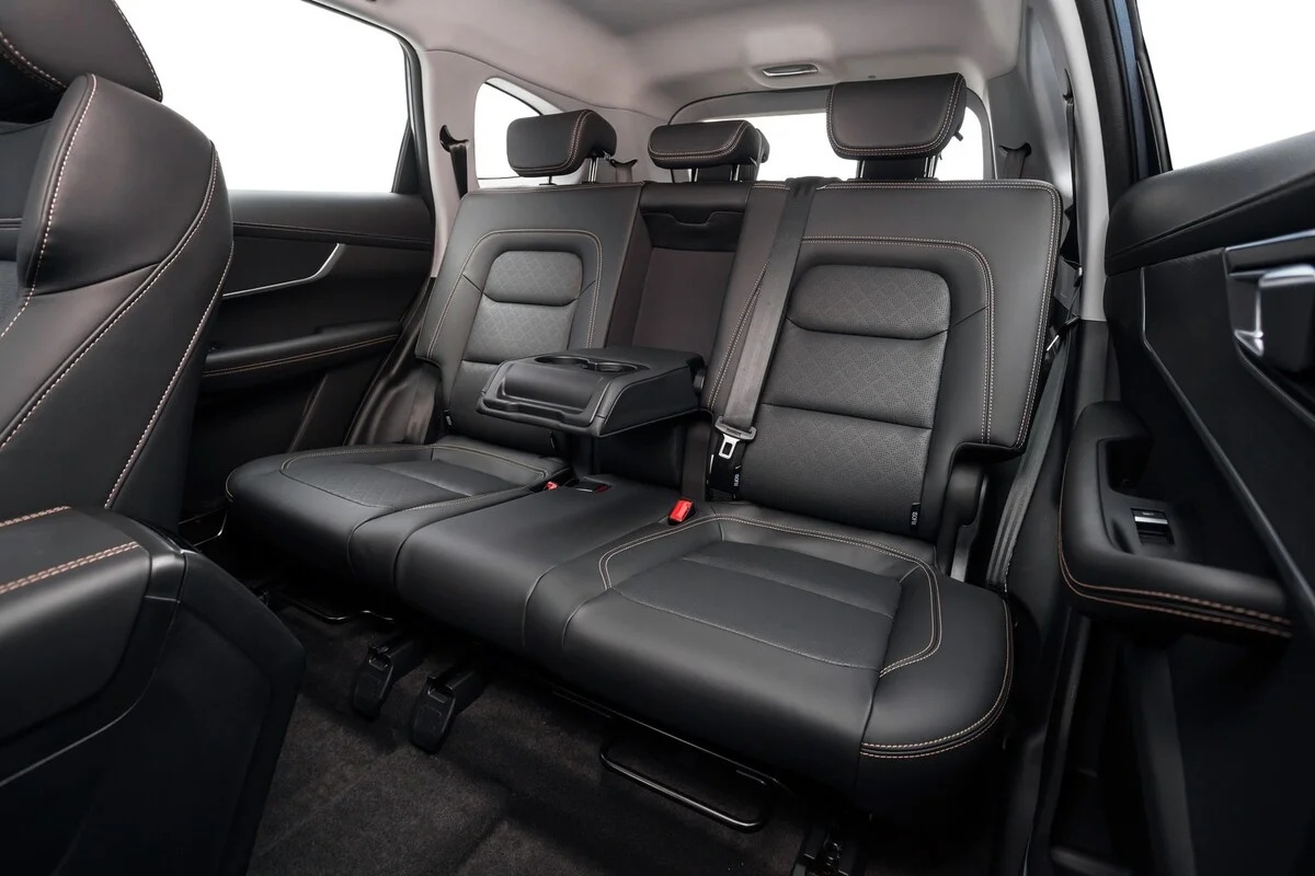 Интерьер/салон нового автомобиля Chery Tiggo 8