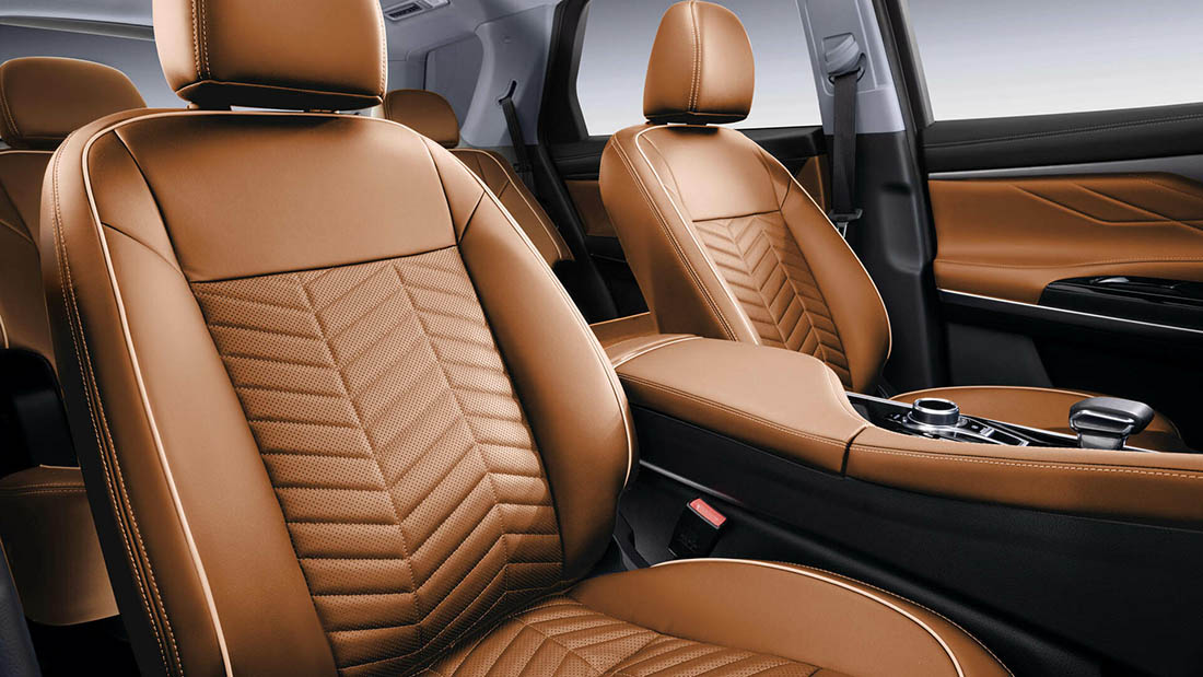 Интерьер/салон нового автомобиля Changan CS95