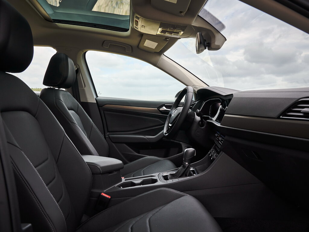 Интерьер/салон нового автомобиля Volkswagen Jetta