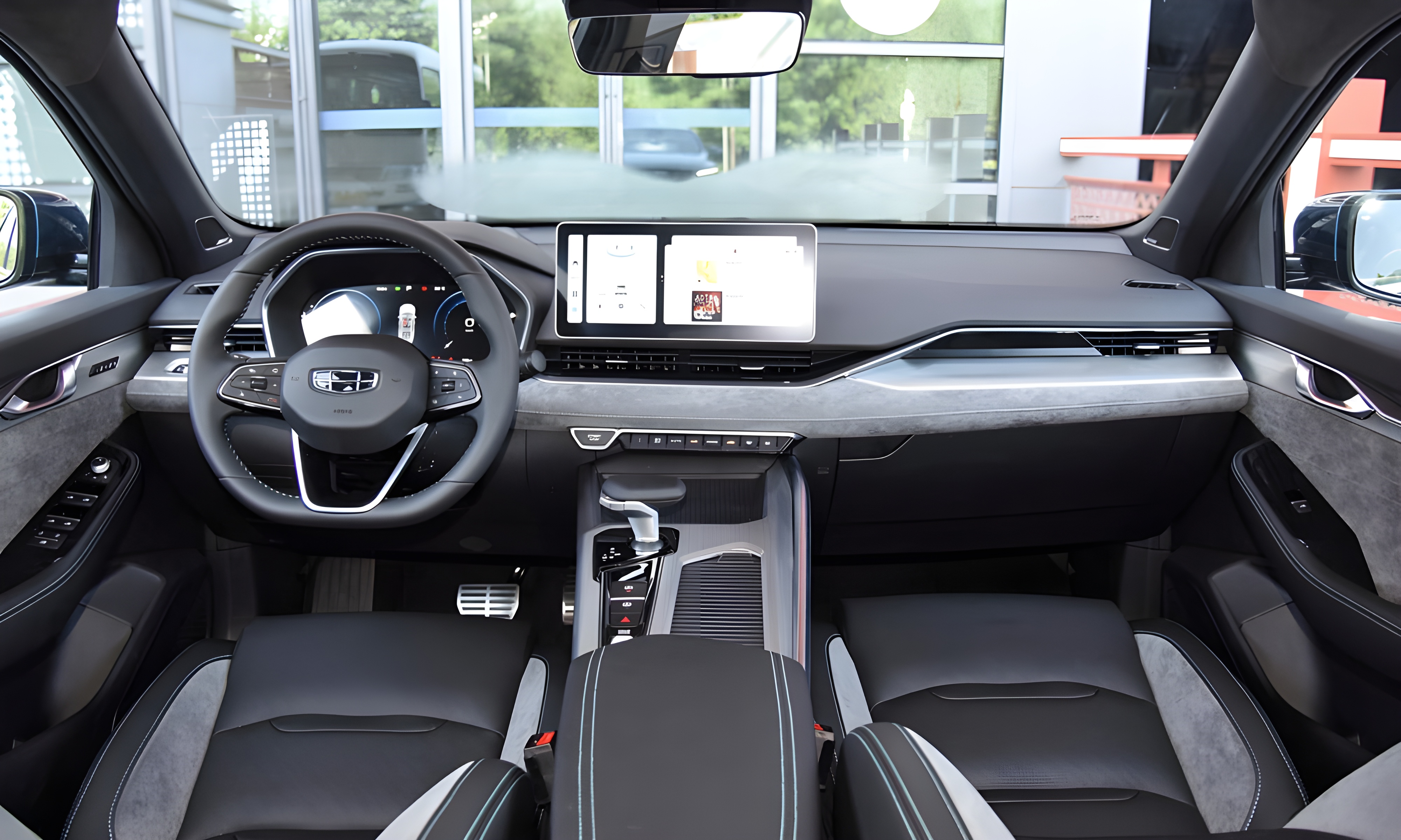 Интерьер/салон нового автомобиля Geely Preface