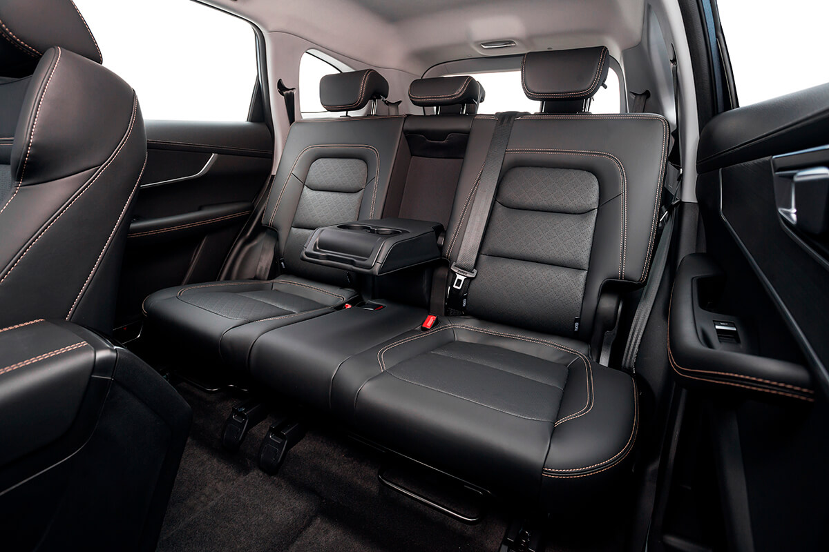 Интерьер/салон нового автомобиля Chery Tiggo 8