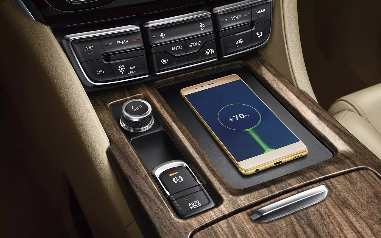 Интерьер/салон нового автомобиля GAC GN8