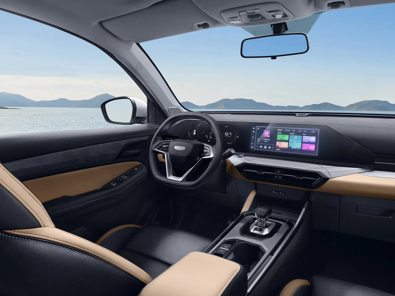 Интерьер/салон нового автомобиля Geely Haoyue Pro