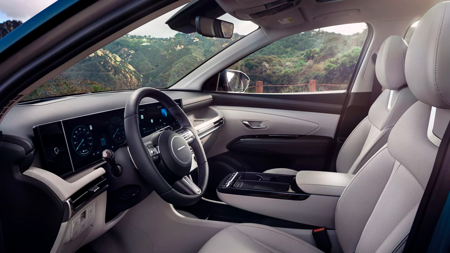 Интерьер/салон нового автомобиля Hyundai Tucson