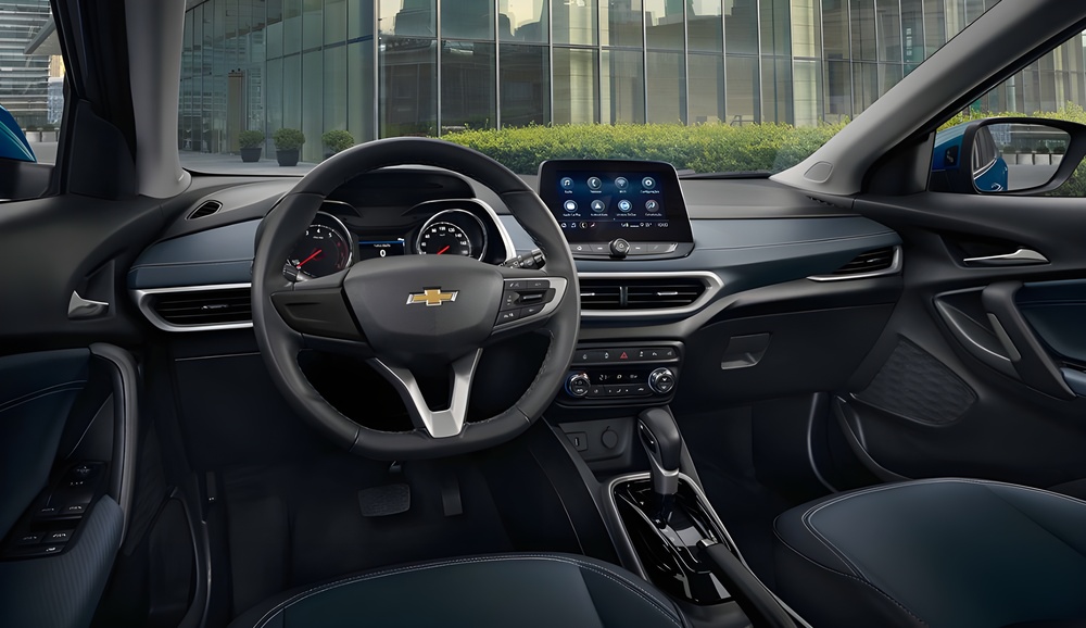 Интерьер/салон нового автомобиля Chevrolet Tracker