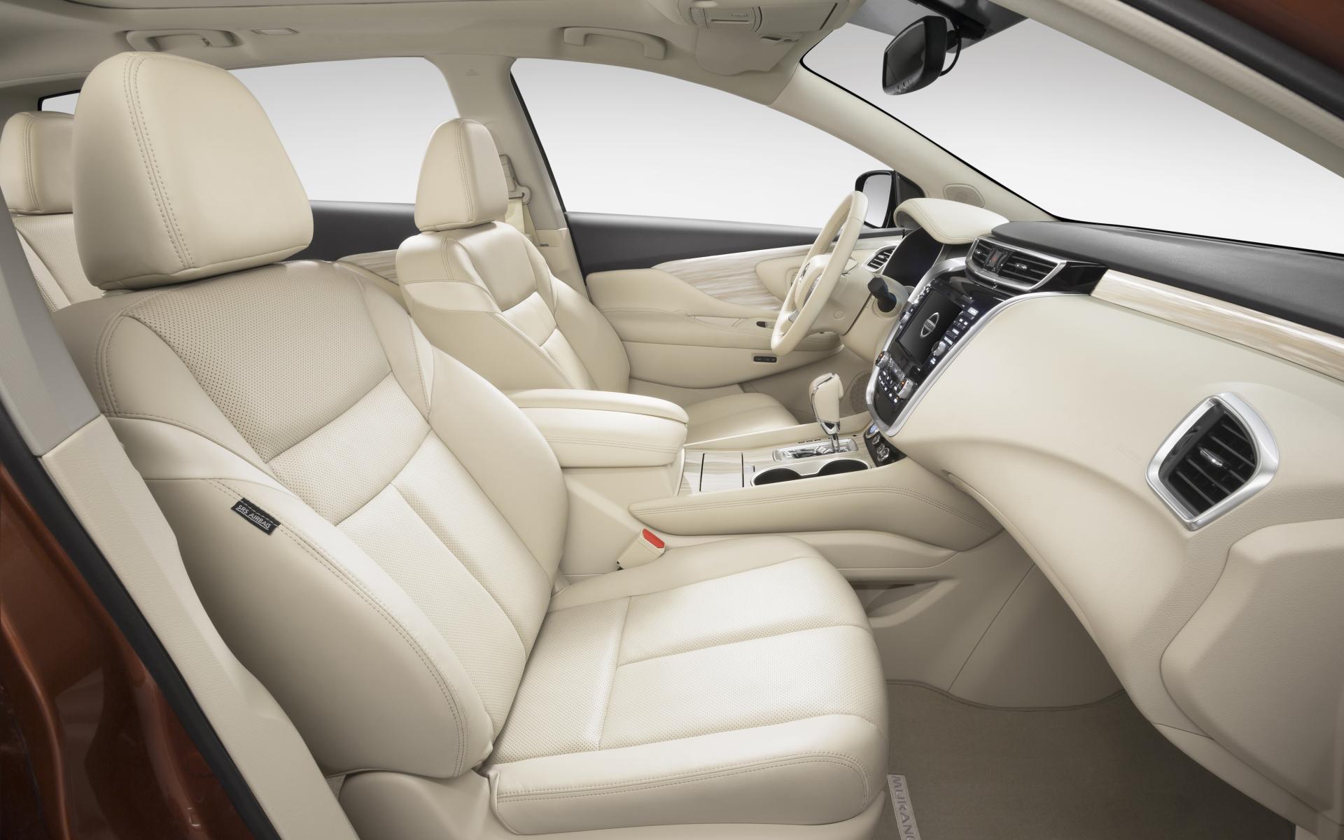 Интерьер/салон нового автомобиля Nissan Murano