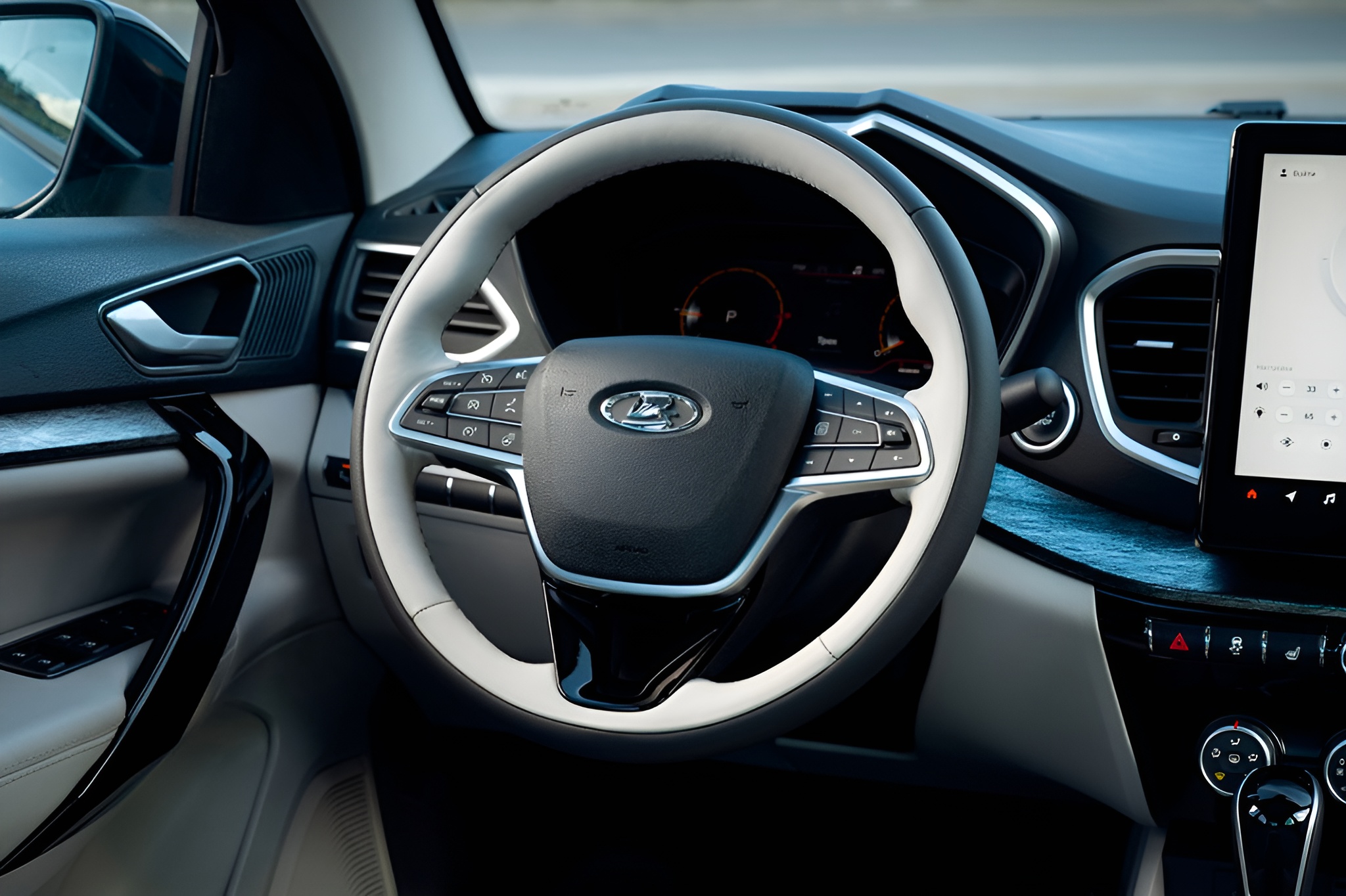 Интерьер/салон нового автомобиля LADA Aura