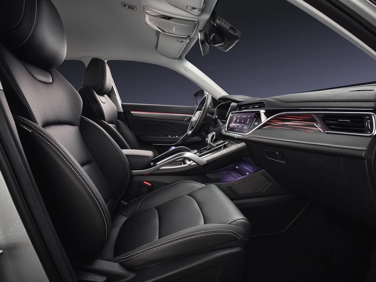 Интерьер/салон нового автомобиля Geely Atlas Pro