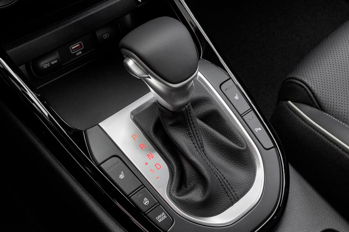 Интерьер/салон нового автомобиля Kia Cerato